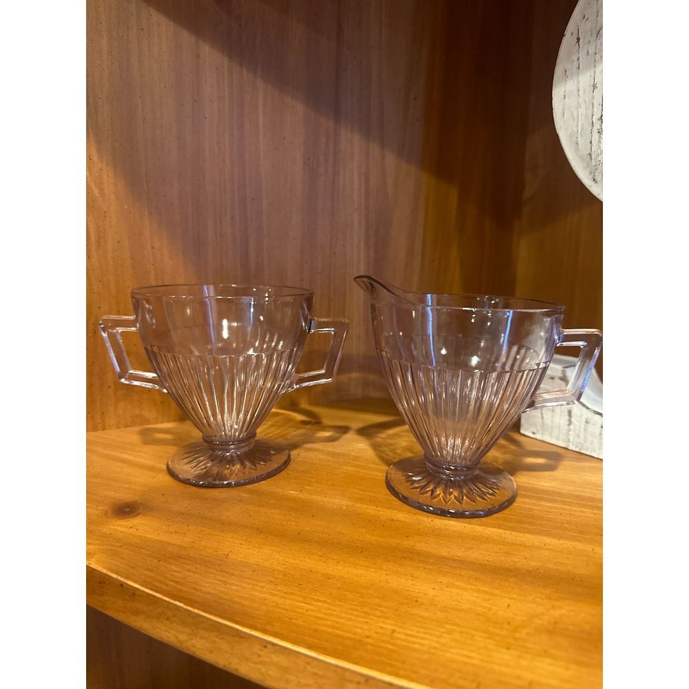 Depression Glass Art Deco Ceamer and‎ Sugar Purple